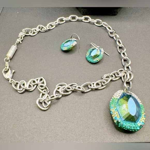 MINT SWAROVSKI Collier pastel Hyacinthe Swarovski necklace & earrings from Japan